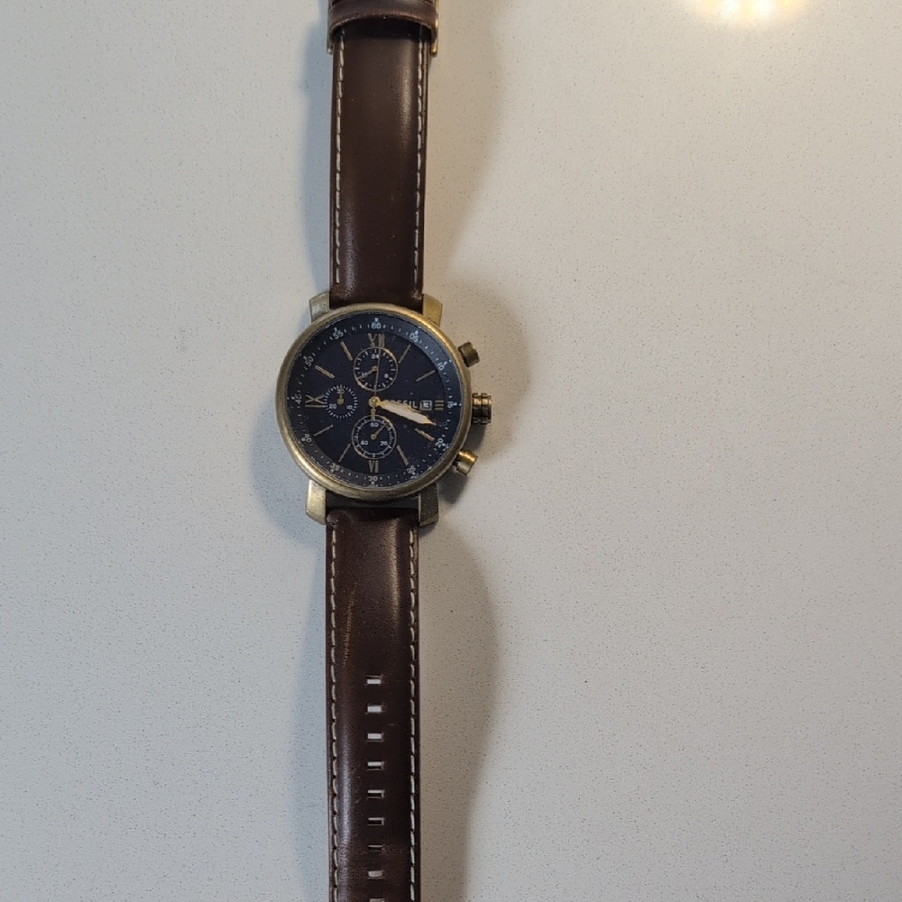 Fossil Brown and Blue Watch Elegant and Timeless